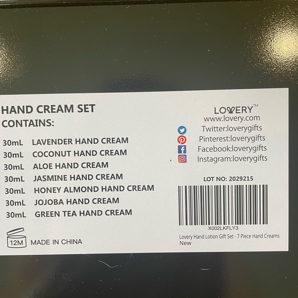 Lovery Hand Cream Set - Picture 7 of 7